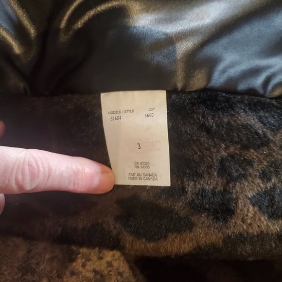 Fabulous Faux Fur Coat - Picture 16 of 17